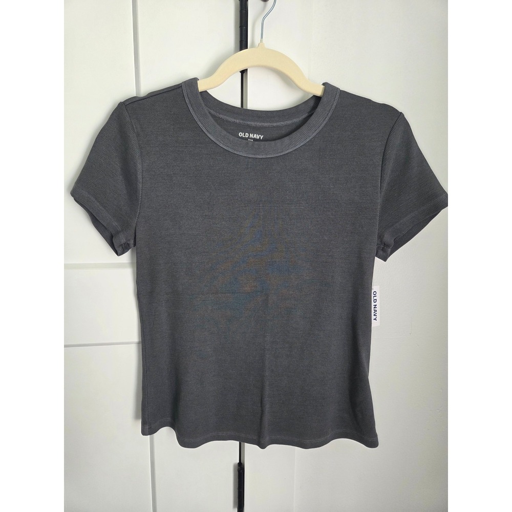 Old navy women's snug top size‎ medium